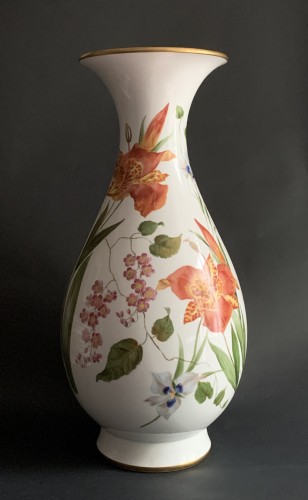 A large Sèvres porcelain vase (Vase Bertin) - 