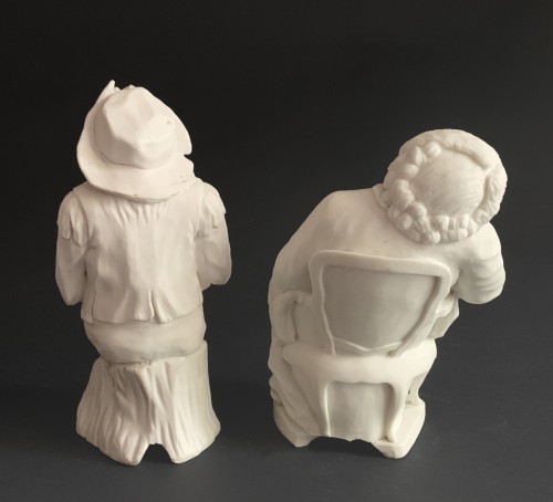 A pair of 18th century biscuit porcelain figures for a centerpiece - Porcelain & Faience Style 