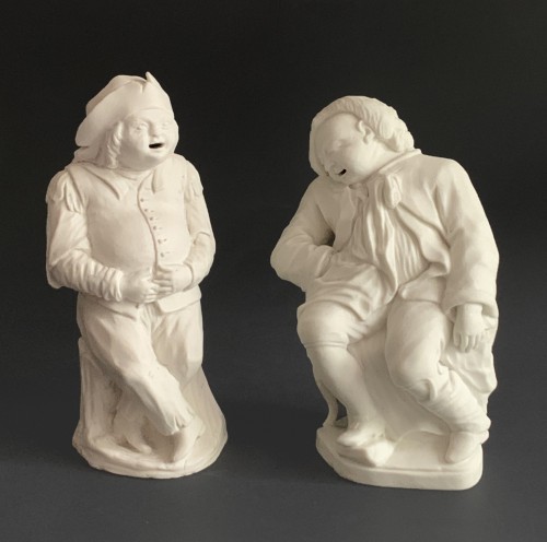 A pair of 18th century biscuit porcelain figures for a centerpiece - 