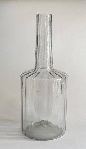 Bouteille en verre dite "Chardin", XVIIIe siècle - Verrerie, Cristallerie Style 