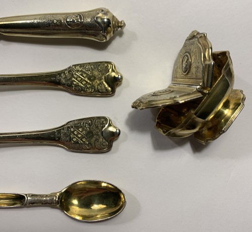 Antique Silver  - An Augsburg silver-gilt cutlery set - 1725-1730