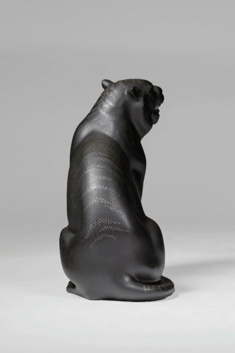 Asian Works of Art  - Japanese bronze sculpture by Takahashi KAISHU - Tiger