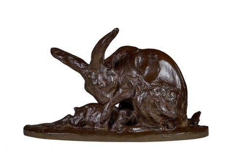 Japanese bronze by Ikeda YÛHACHI  - Hare with Leveret