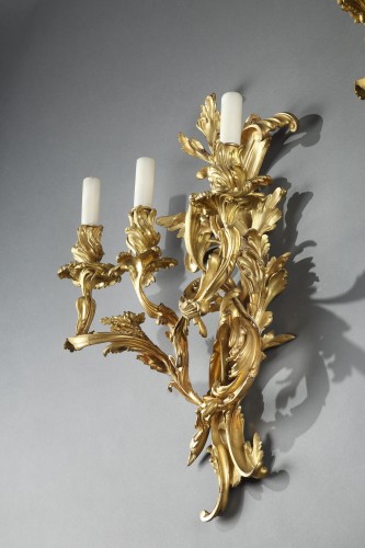  Pair of Rocaille Style Gilded Bronze Wall-Lights, France Circa 1880 - 