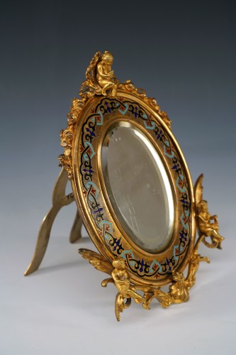 Miroirs, Trumeaux  - Miroir de table en bronze doré et émail champlevé attribué à A. Giroux, France circa 1880