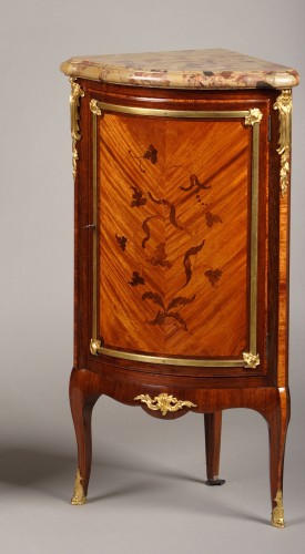Mobilier Encoignure - Paire d'encoignures par G. Durand, France circa 1880