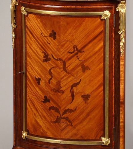 Paire d'encoignures par G. Durand, France circa 1880 - Tobogan Antiques