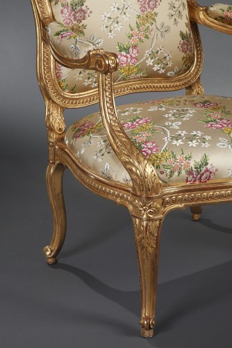 Antiquités - Suite de 4 fauteuils à chassis, France circa 1880