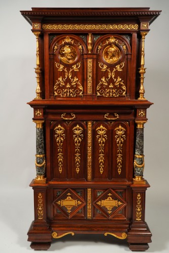 Cabinet Neo-Renaissance, E.Lièvre et P.Sormani, France circa 1870 - Mobilier Style Napoléon III