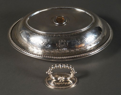 Plat couvert d'apparat en argent, Martin Hall & Co Angleterre 1856 - Tobogan Antiques