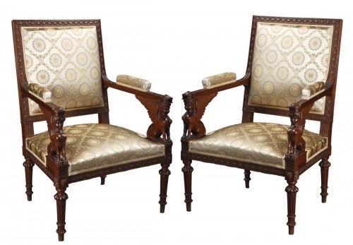Paire de fauteuils à la Reine, France circa 1870