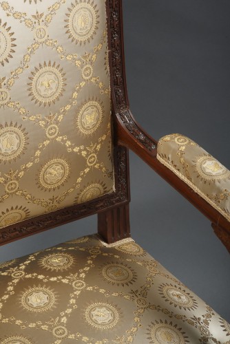 Paire de fauteuils à la Reine, France circa 1870 - Tobogan Antiques