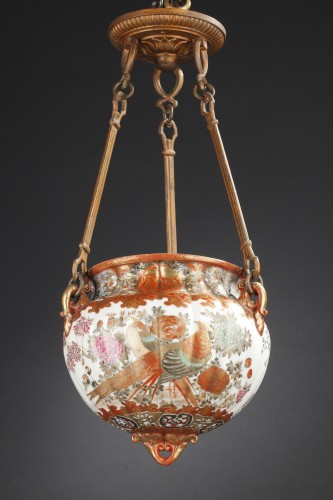 Charmante suspension en porcelaine Kutani, Japon circa 1880 - Luminaires Style Napoléon III