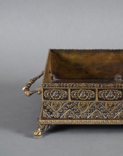 Jardinière Orientalisante, France crca 1870 - Tobogan Antiques