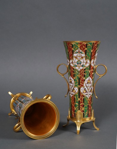 Paire de vases cornets à décor Byzantin L.C. Sevin & F. Barbedienne, France circa 1880 - Tobogan Antiques