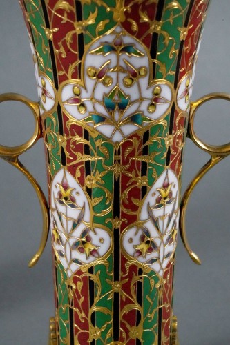 XIXe siècle - Paire de vases cornets à décor Byzantin L.C. Sevin & F. Barbedienne, France circa 1880