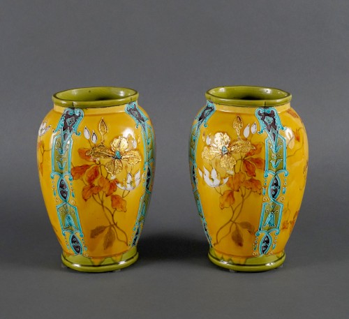 Pair of Vases with Bouquets, Gien Manufacture, France, Circa 1880 - Porcelain & Faience Style Napoléon III