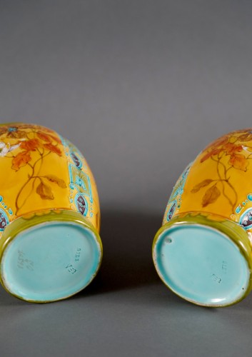 19th century - Pair of Vases with Bouquets, Gien Manufacture, France, Circa 1880