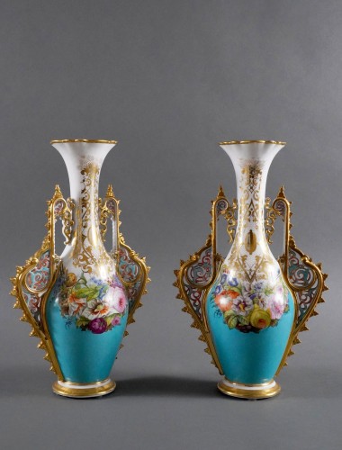 Paire de vases "orientalisants" attribué à la Manufacture de Porcelaine de Paris, France c1880 - Objet de décoration Style 