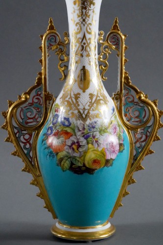 Objet de décoration Cassolettes, coupe et vase - Paire de vases "orientalisants" attribué à la Manufacture de Porcelaine de Paris, France c1880