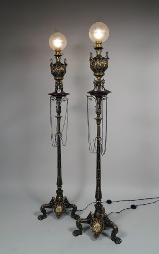 Paire de lampadaires néo-Grecs attr. à Lacarrière, Delatour & Cie, France circa 1860 - Luminaires Style Napoléon III