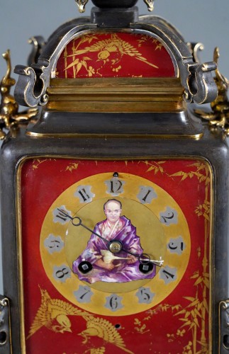 Horology  - « The Musician » Japonisme Clock attributed to L&#039;Escalier de Cristal, FR, circa 1890