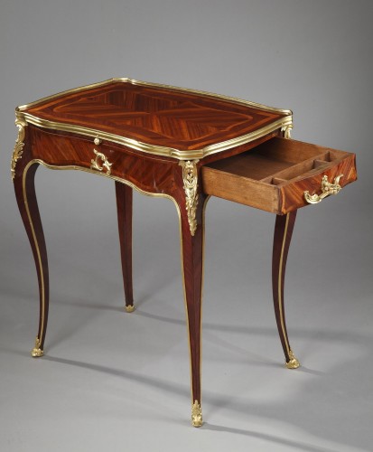 Table liseuse attribué à H. Dasson, France circa 1885 - Tobogan Antiques