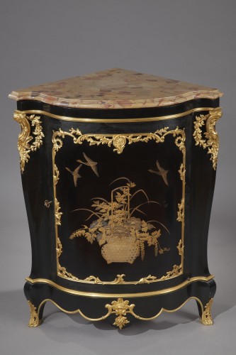 Antiquités - Paire d’encoignures en laque par A.E. Beurdeley, France circa 1890