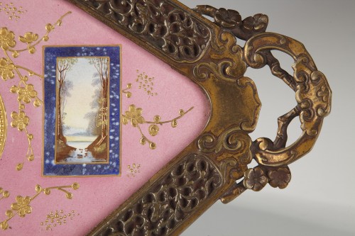 Japanese style Tray attributed to L&#039;Escalier de Cristal, France, Circa 1880 - 