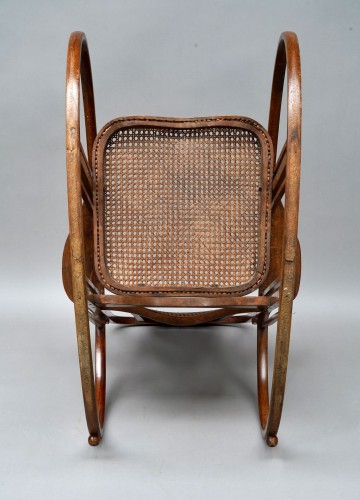 Antiquités - &quot;Egg&quot; rocking Chair, Societa Anonima Antonio Volpe, Italy, circa 1922