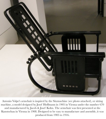 Antiquités - &quot;Egg&quot; rocking Chair, Societa Anonima Antonio Volpe, Italy, circa 1922