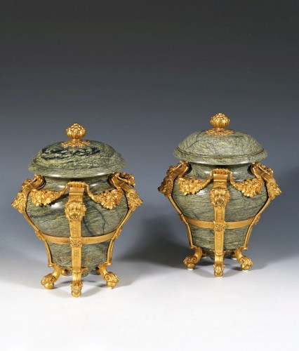 H. Dasson-  Pair of covered Vases  with Lions , France Circa 1880 - Decorative Objects Style 