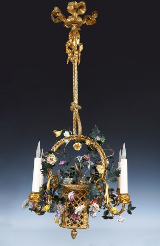 Luminaires Lustre - H. Vian, Lustre au bouquet fleuri et ses appliques, France Circa 1890