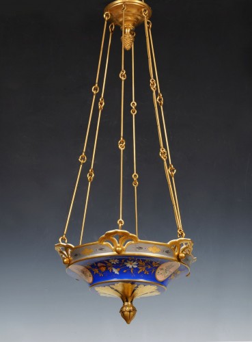 Porcelaine de Paris, Suspension aux Fleurs, France circa 1890 - Luminaires Style 