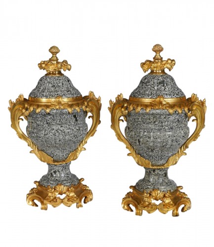 Maison Millet, Paire de Cassolettes, France circa 1870