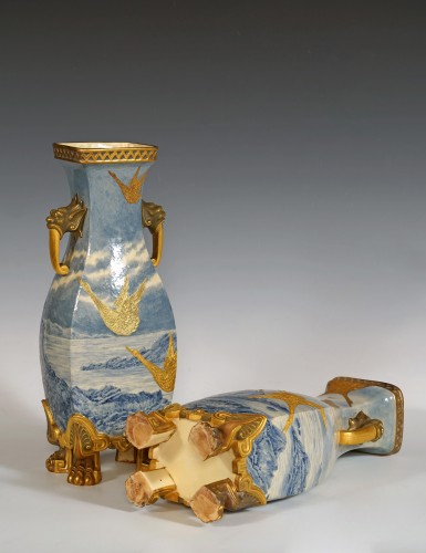 Royal Worcester - Pair of Japanese style Vases, England 1877 - 