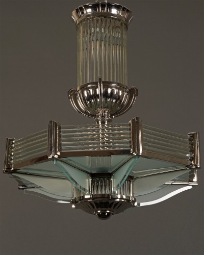 20th century - Atelier Petitot, Art Deco Chandelier, France circa 1930