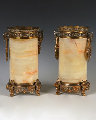 E. Cornu - Paire de vases rouleaux, France circa 1870 - Objet de décoration Style 