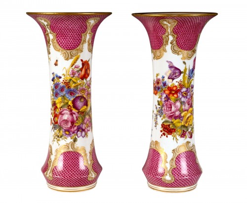 Manufacture de Meissen, paire de vases cornets -  Allemagne Circa 1880
