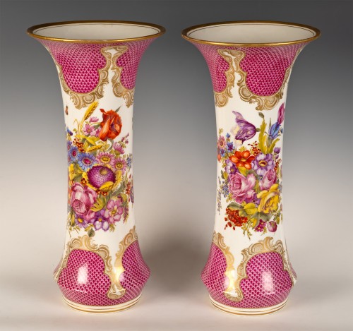 XIXe siècle - Manufacture de Meissen, paire de vases cornets -  Allemagne Circa 1880