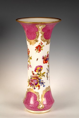  - Manufacture de Meissen, paire de vases cornets -  Allemagne Circa 1880