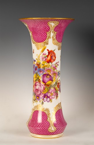 Antiquités - Manufacture de Meissen, paire de vases cornets -  Allemagne Circa 1880