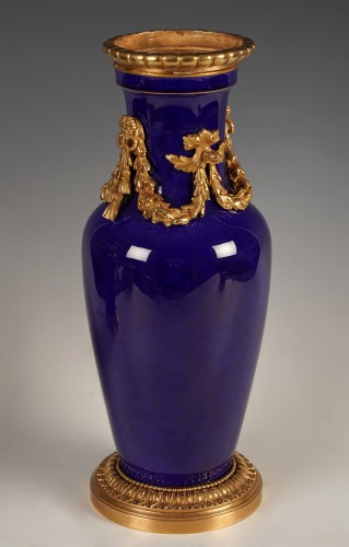 XIXe siècle - Sèvres, paire de vases datés 1890