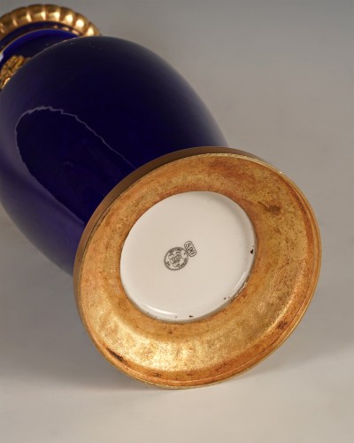 Sèvres, paire de vases datés 1890 - 