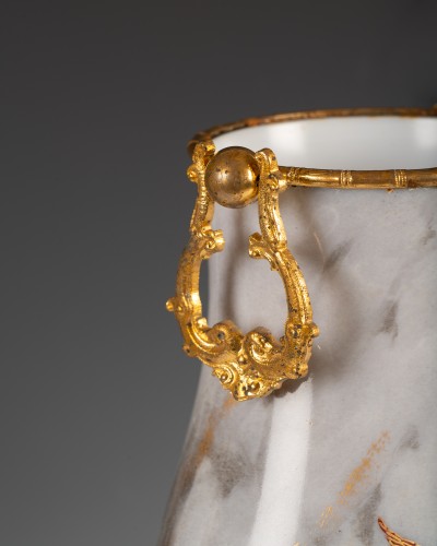 Antiquités - Baccarat, pair of "Birds" Vases, France circa 1880