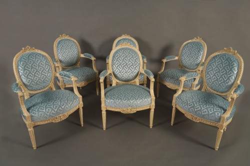 Ensemble de six fauteuils en cabriolet, France circa 1780 - Louis XVI