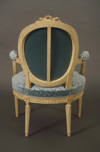 Louis XVI - Ensemble de six fauteuils en cabriolet, France circa 1780