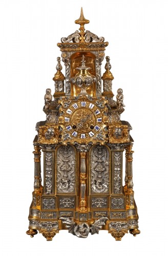Neo-renaissance clock