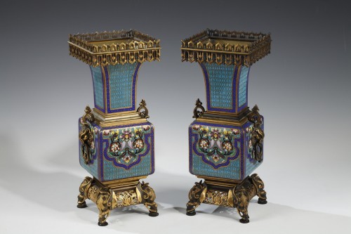 Antiquités - Paire de Vases en émail cloisonné attribués à A. Giroux, France circa 1860