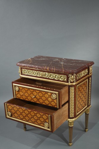 Paire de Commodes-écritoires attribuées à Krieger, France circa 1880 - 